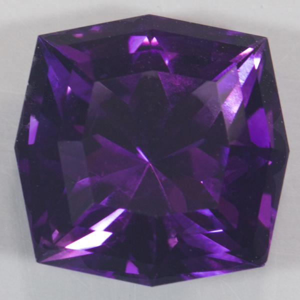 7.6ct Amethyst